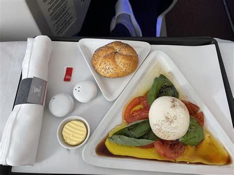 First Impression: Austrian Airlines 767.